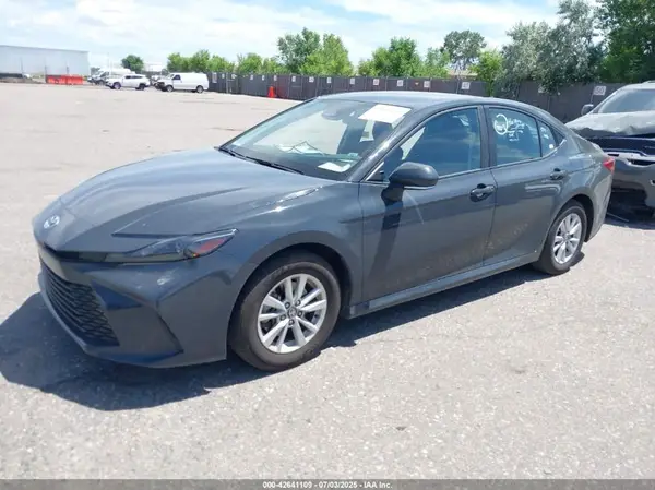 4T1DAACKXSU529111 2025 TOYOTA CAMRY - Image 2