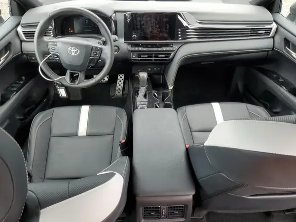 4T1DAACKXSU529402 2025 TOYOTA CAMRY - Image 8