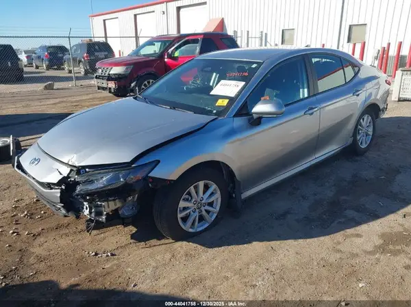 4T1DAACKXSU530047 2025 TOYOTA CAMRY - Image 2
