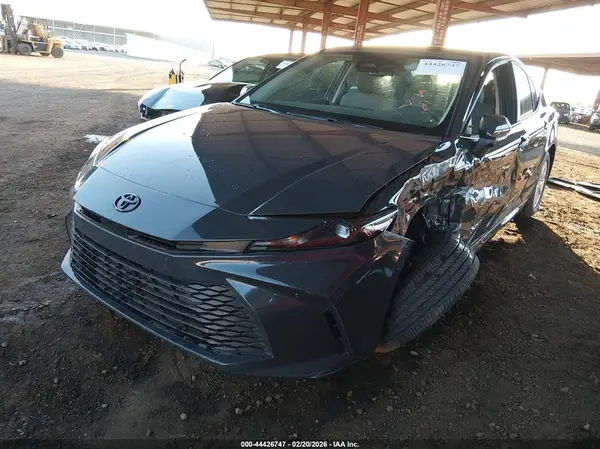 4T1DAACKXSU531019 2025 TOYOTA CAMRY - Image 2