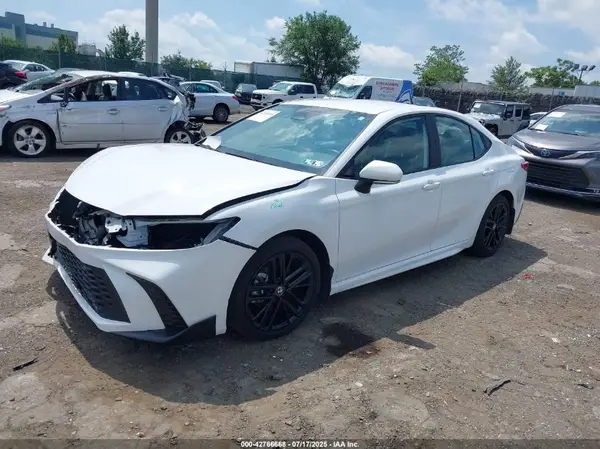 4T1DAACKXSU534244 2025 TOYOTA CAMRY - Image 2