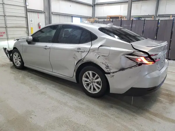 4T1DAACKXSU536673 2025 TOYOTA CAMRY - Image 2