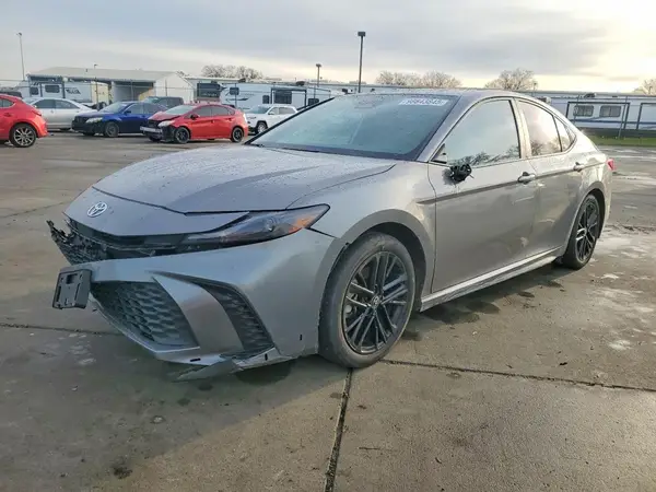 4T1DAACKXSU539136 2025 TOYOTA CAMRY - Image 1