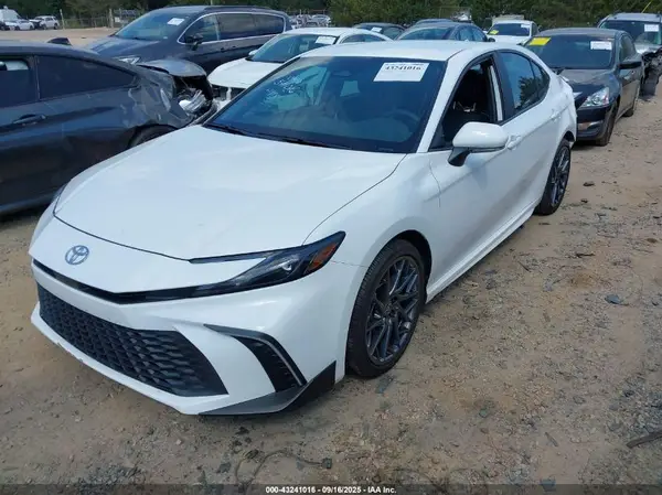 4T1DAACKXSU541016 2025 TOYOTA CAMRY - Image 2