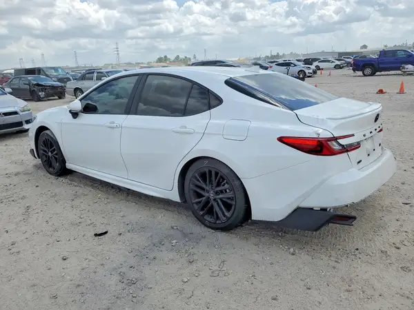 4T1DAACKXSU545034 2025 TOYOTA CAMRY - Image 2