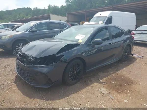 4T1DAACKXSU546927 2025 TOYOTA CAMRY - Image 2