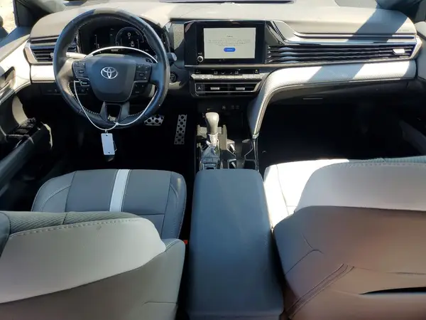 4T1DAACKXSU549049 2025 TOYOTA CAMRY - Image 8