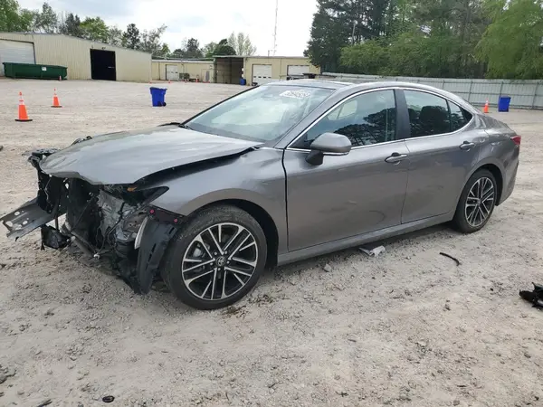 4T1DAACKXSU556874 2025 TOYOTA CAMRY - Image 1