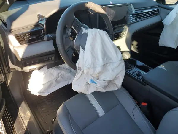 4T1DAACKXSU557796 2025 TOYOTA CAMRY - Image 8