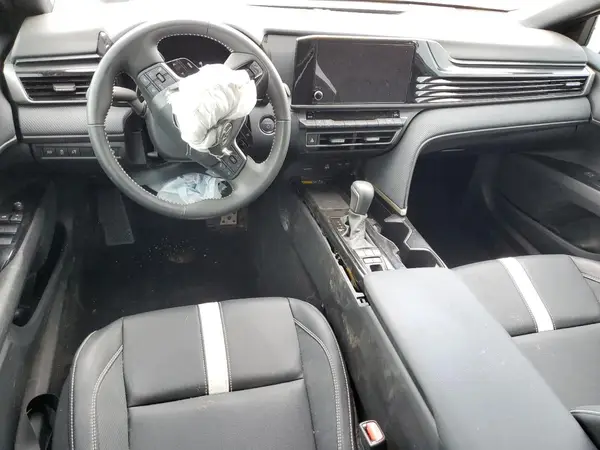 4T1DAACKXSU560925 2025 TOYOTA CAMRY - Image 8