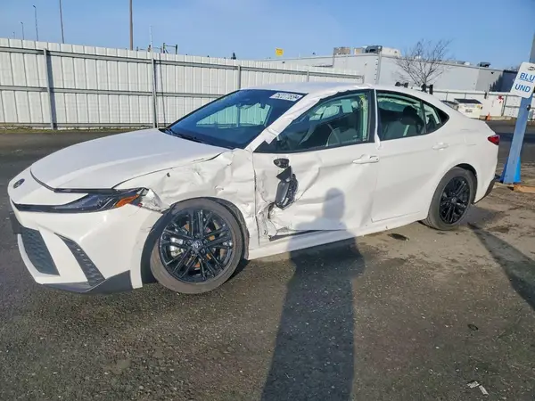 4T1DAACKXSU561296 2025 TOYOTA CAMRY - Image 1