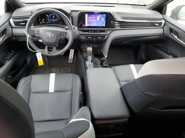 4T1DAACKXSU563808 2025 TOYOTA CAMRY - Image 8