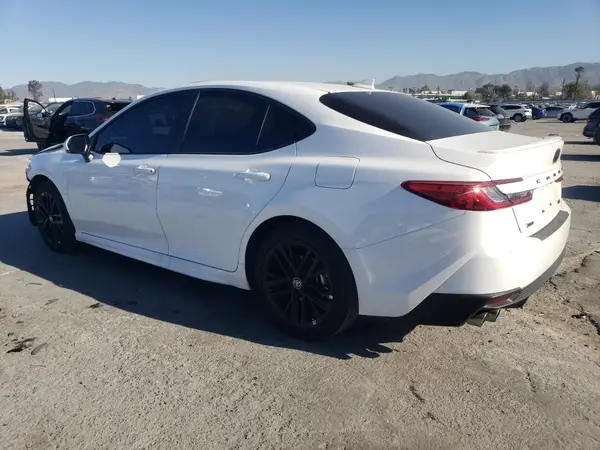 4T1DAACKXSU563985 2025 TOYOTA CAMRY - Image 2