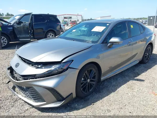 4T1DAACKXSU564814 2025 TOYOTA CAMRY - Image 2