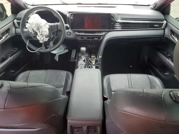 4T1DAACKXSU566983 2025 TOYOTA CAMRY - Image 8