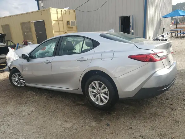 4T1DAACKXSU567132 2025 TOYOTA CAMRY - Image 2