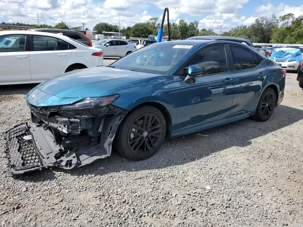 4T1DAACKXSU570144 2025 TOYOTA CAMRY - Image 1