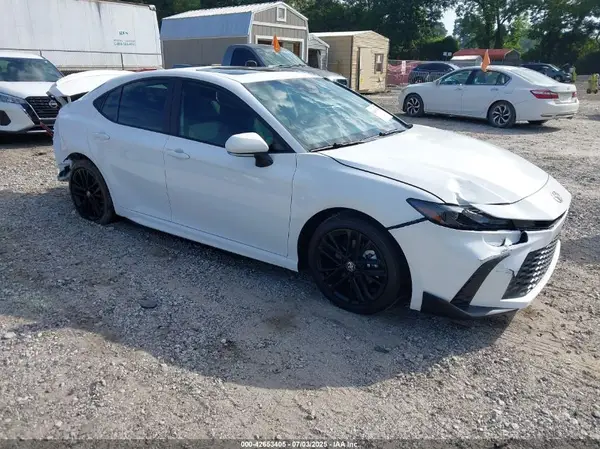 4T1DAACKXSU575599 2025 TOYOTA CAMRY - Image 1