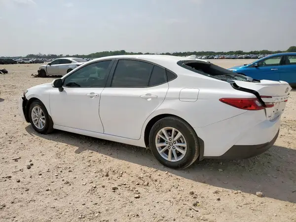 4T1DAACKXSU585954 2025 TOYOTA CAMRY - Image 2