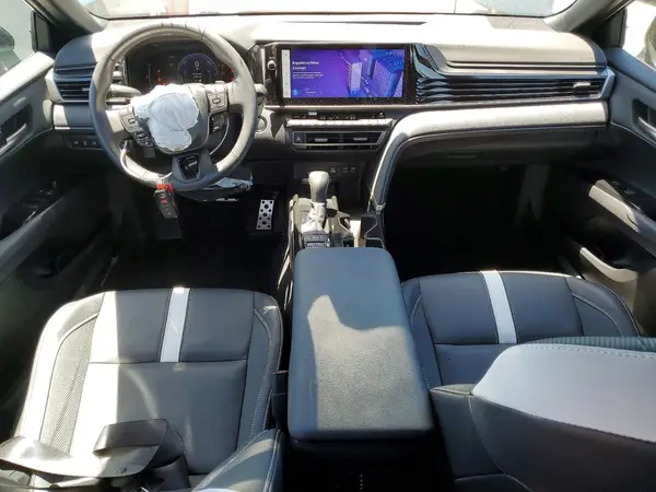4T1DAACKXSU586439 2025 TOYOTA CAMRY - Image 8