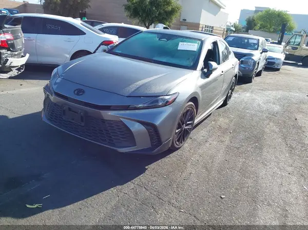 4T1DAACKXSU586599 2025 TOYOTA CAMRY - Image 2