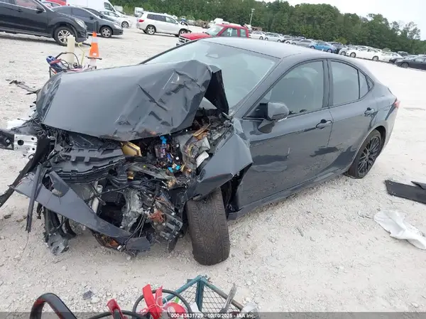 4T1DAACKXSU591656 2025 TOYOTA CAMRY - Image 2