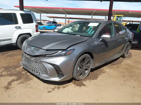 4T1DAACKXSU592709 2025 TOYOTA CAMRY - Image 2