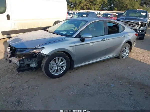 4T1DAACKXSU597859 2025 TOYOTA CAMRY - Image 2