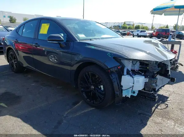4T1DAACKXSU598512 2025 TOYOTA CAMRY - Image 1