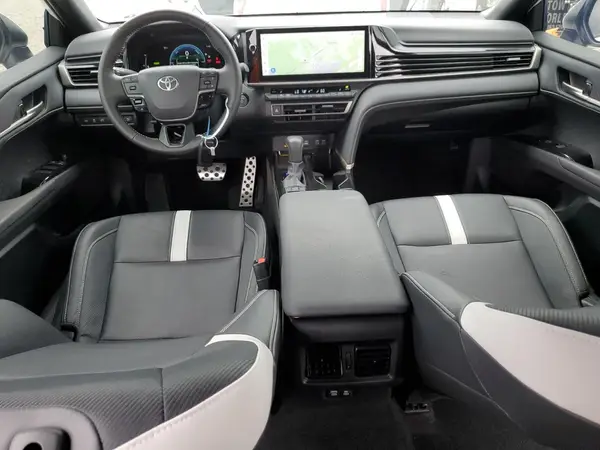 4T1DAACKXSU602252 2025 TOYOTA CAMRY - Image 8