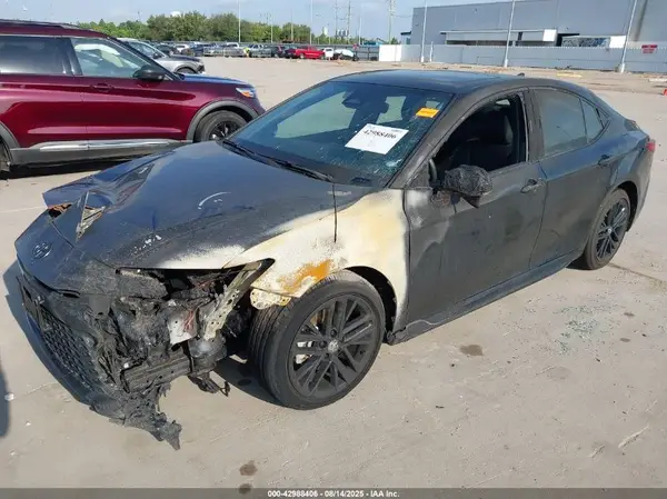 4T1DAACKXSU603787 2025 TOYOTA CAMRY - Image 2