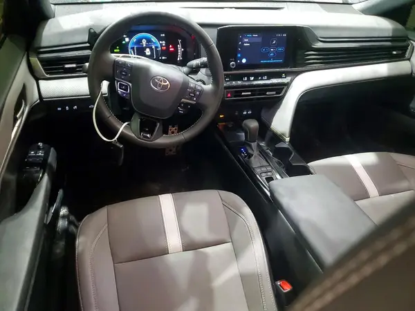 4T1DAACKXSU608004 2025 TOYOTA CAMRY - Image 8