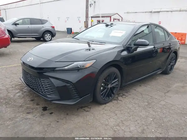 4T1DAACKXSU609850 2025 TOYOTA CAMRY - Image 2