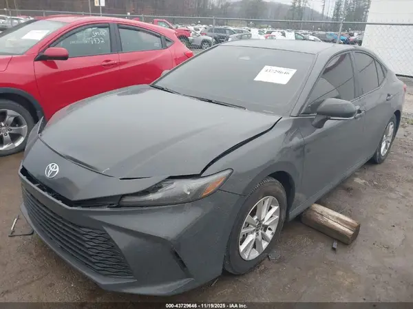 4T1DAACKXSU616829 2025 TOYOTA CAMRY - Image 2