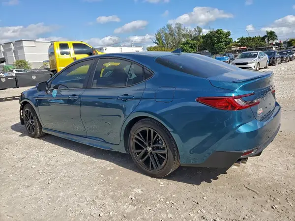 4T1DAACKXSU618340 2025 TOYOTA CAMRY - Image 2