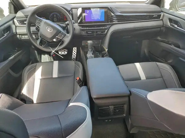 4T1DAACKXSU618340 2025 TOYOTA CAMRY - Image 8