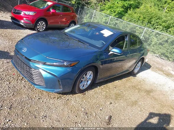 4T1DAACKXSU619973 2025 TOYOTA CAMRY - Image 2