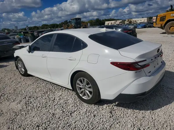 4T1DAACKXSU621934 2025 TOYOTA CAMRY - Image 2