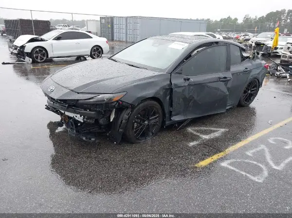 4T1DAACKXSU623621 2025 TOYOTA CAMRY - Image 2