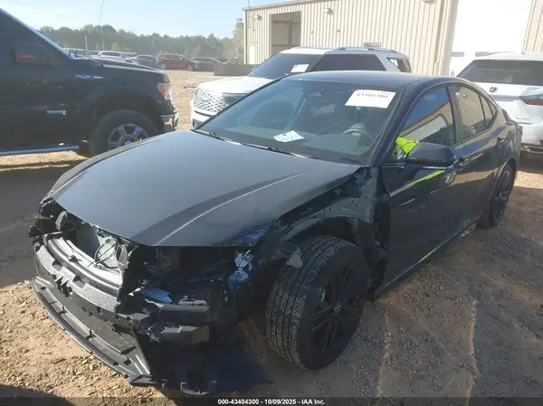 4T1DAACKXSU625367 2025 TOYOTA CAMRY - Image 2