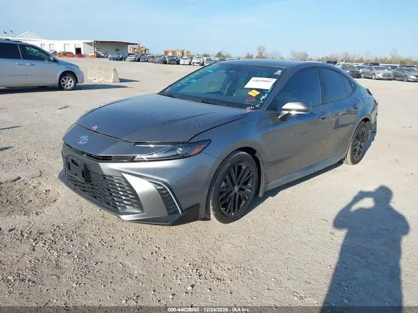 4T1DAACKXSU627362 2025 TOYOTA CAMRY - Image 2