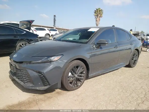 4T1DAACKXSU627569 2025 TOYOTA CAMRY - Image 2