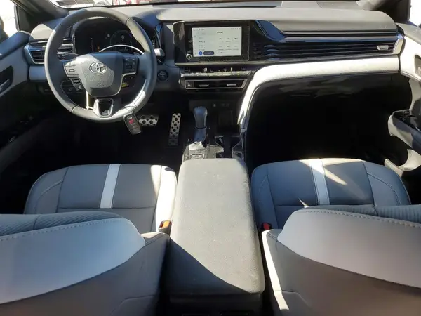 4T1DAACKXSU630696 2025 TOYOTA CAMRY - Image 8