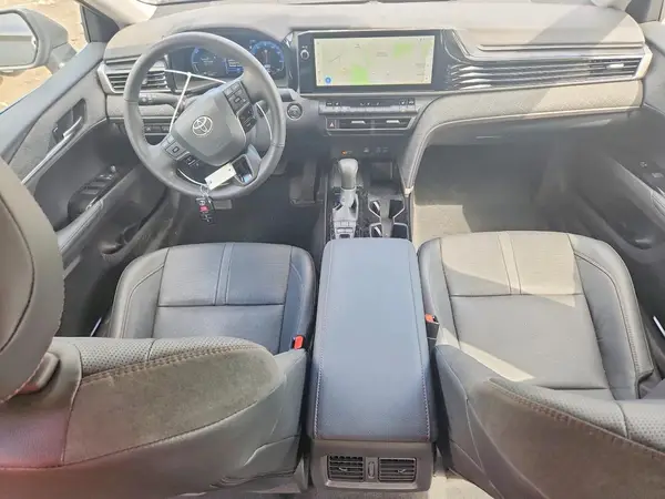 4T1DAACKXSU634389 2025 TOYOTA CAMRY - Image 8