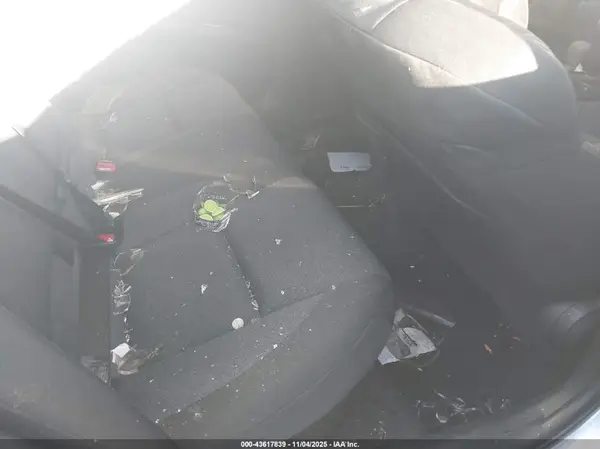 4T1DAACKXSU641701 2025 TOYOTA CAMRY - Image 8