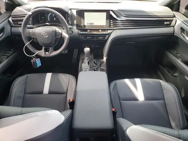 4T1DAACKXSU642704 2025 TOYOTA CAMRY - Image 8