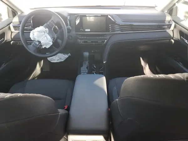 4T1DAACKXSU643223 2025 TOYOTA CAMRY - Image 8
