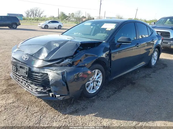 4T1DAACKXSU647739 2025 TOYOTA CAMRY - Image 2
