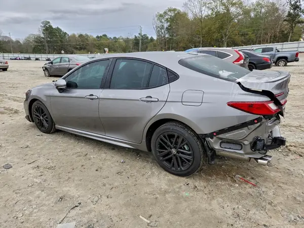 4T1DAACKXSU648597 2025 TOYOTA CAMRY - Image 2