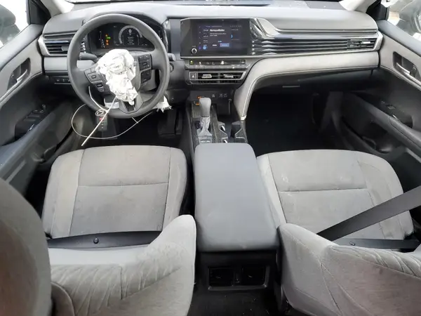 4T1DAACKXSU650589 2025 TOYOTA CAMRY - Image 8